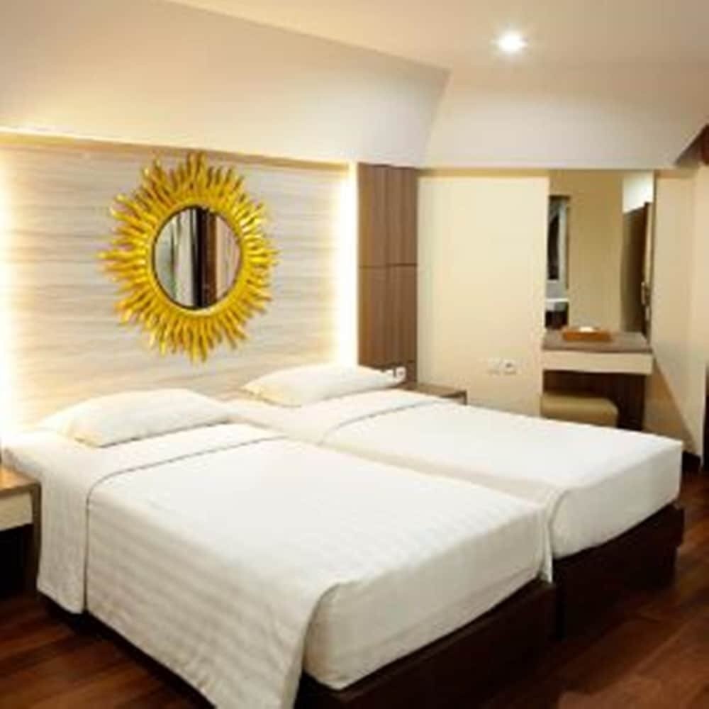 Putri Duyung Ancol Room Type - Deluxe Double or Twin Room (Upper Floor)