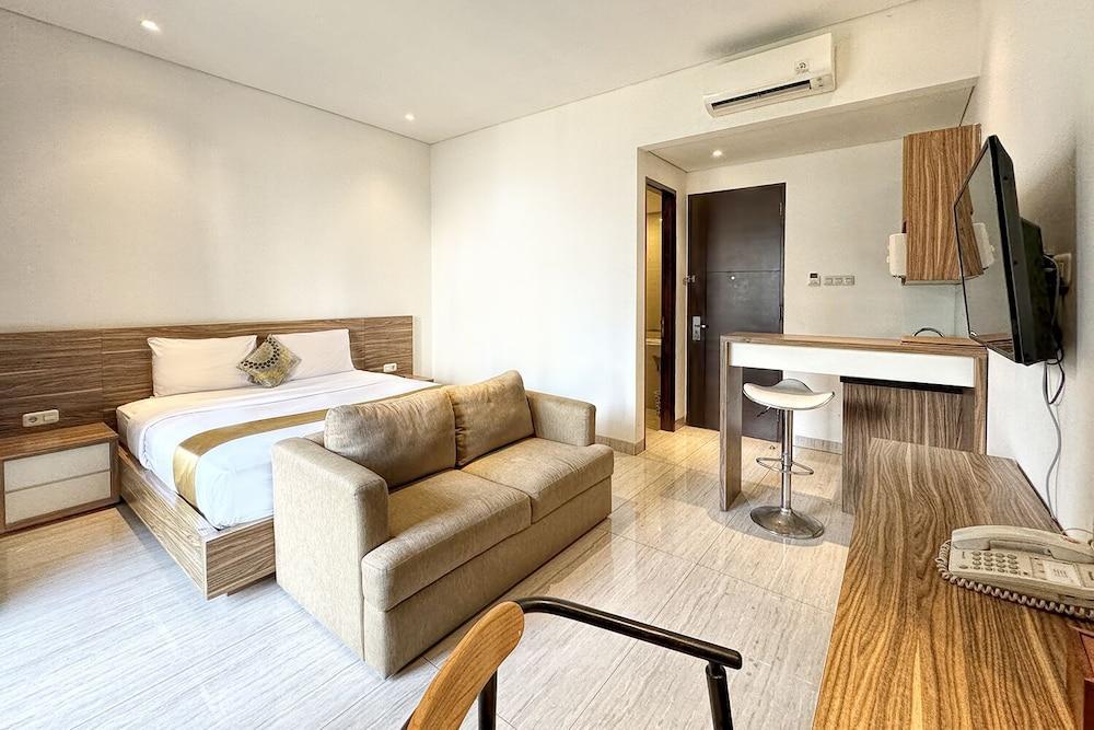 Rasuna Icon Hotel Room Type - Boutique Suite