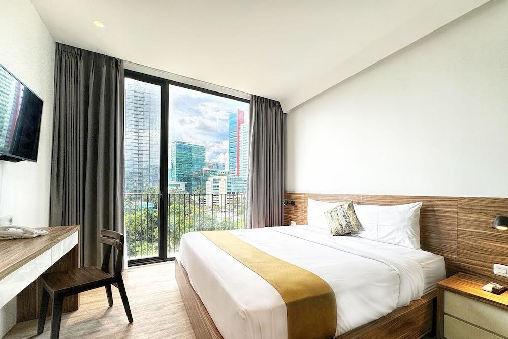 Rasuna Icon Hotel Room Type - Deluxe Room