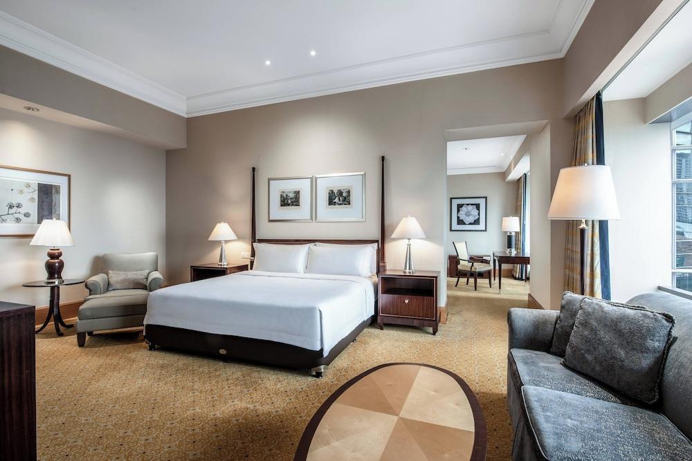 The Ritz-Carlton Jakarta, Mega Kuningan Room Type - Grand Studio, 1 King Bed