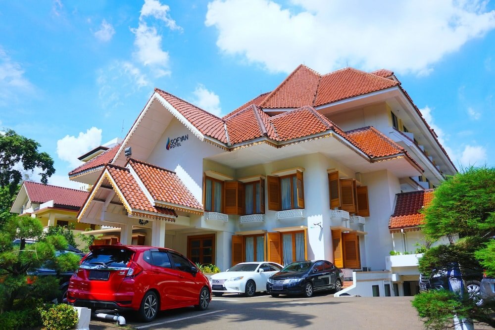Sofyan Hotel Cut Meutia - Tap to explore photos