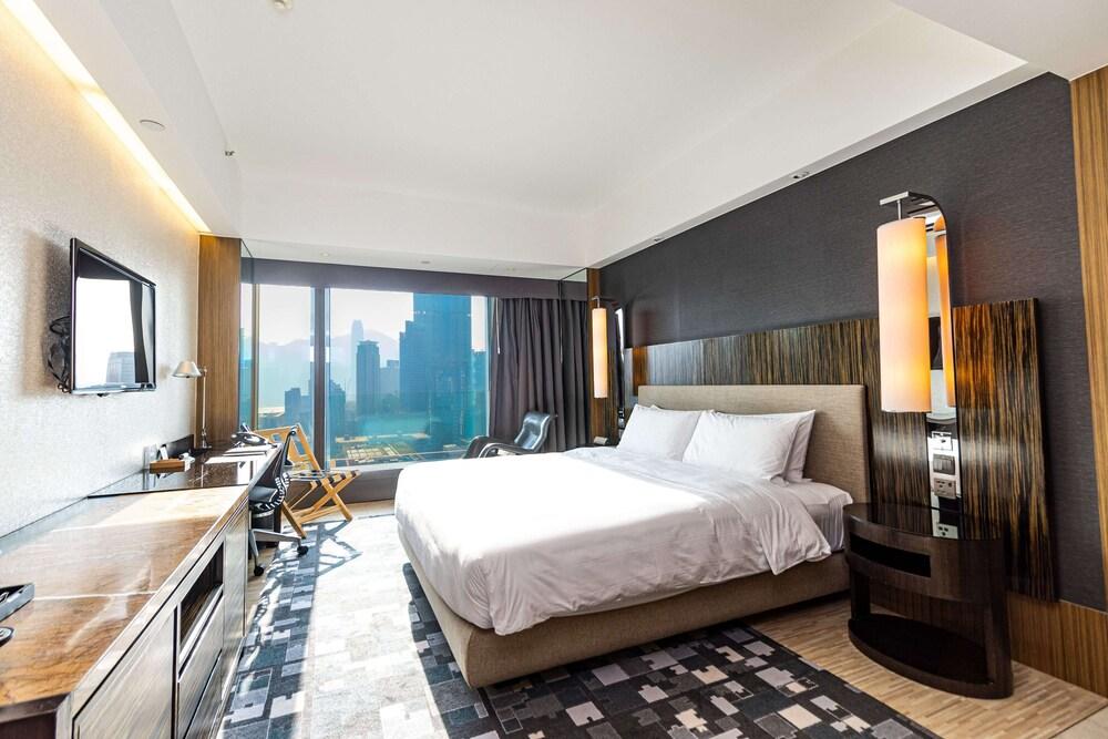 Hotel ICON Room Type - ICON 36 Partial Harbour View King Room