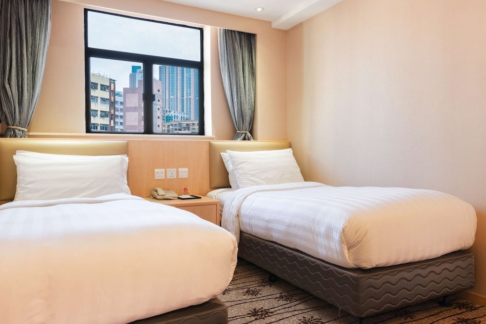 Metropark Hotel Mongkok Room Type - Standard Room