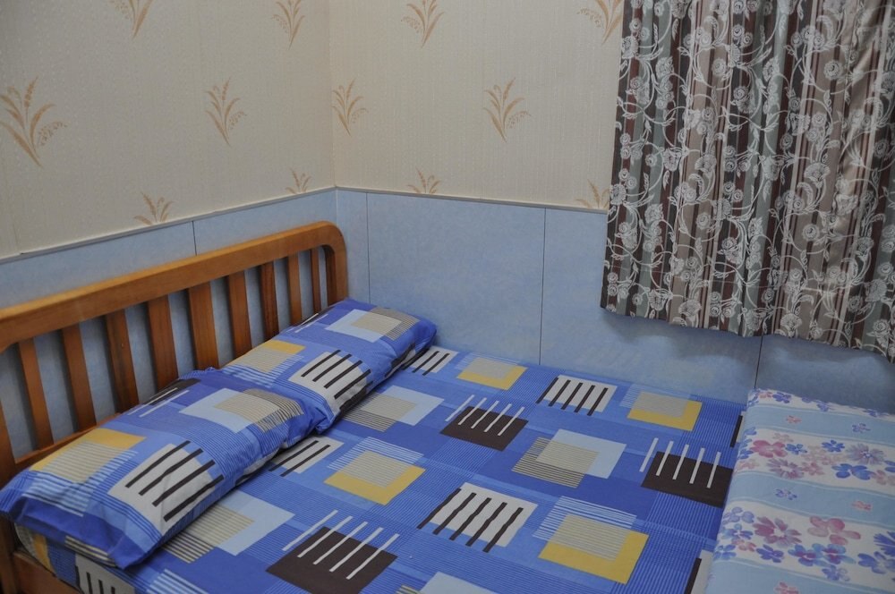 Dragon Hostel Room Type - Double bed with Private Bathroom