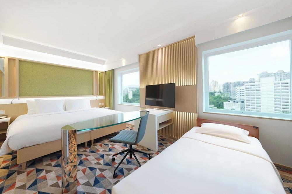 Eaton HK Room Type - Salon with Rollaway Bed Eaton HK Room Type - Salon with Rollaway Bed