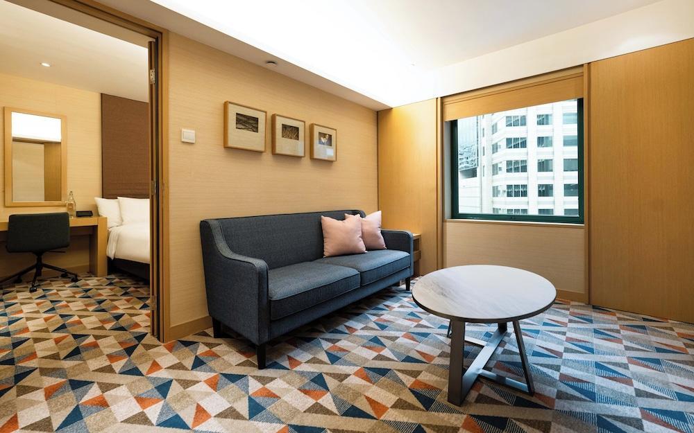 Eaton HK Room Type - Classic Suite (Suite with Buffet Breakfast) Eaton HK Room Type - Classic Suite (Suite with Buffet Breakfast)