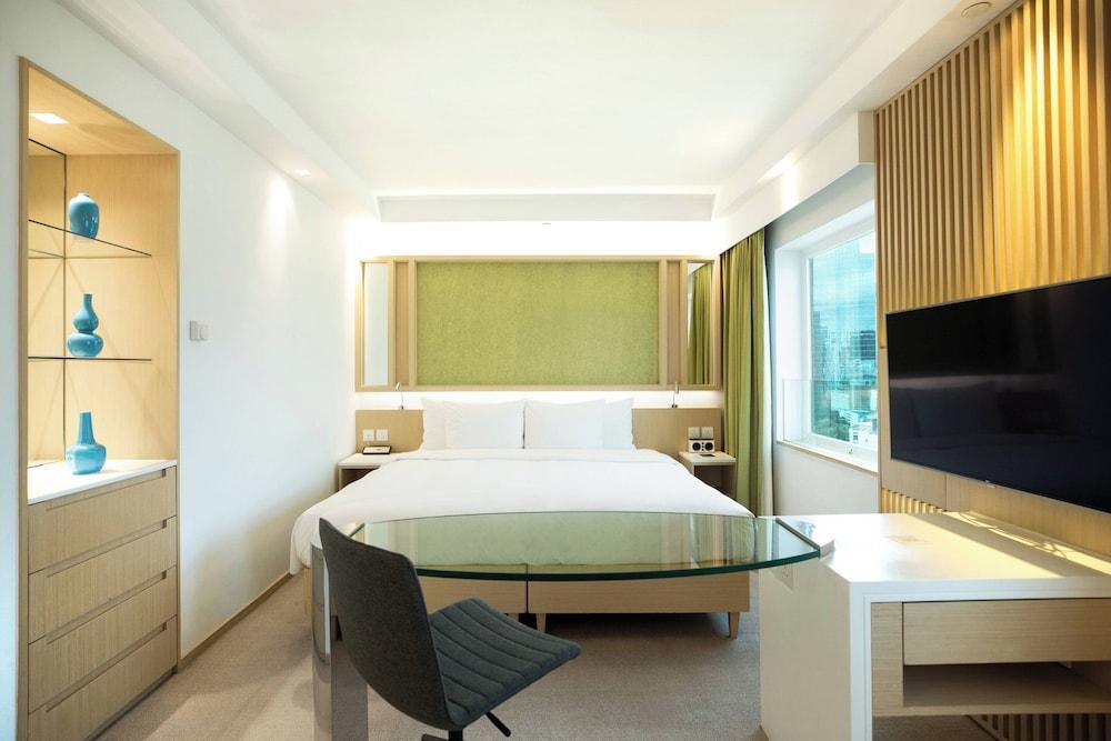 Eaton HK Room Type - Salon