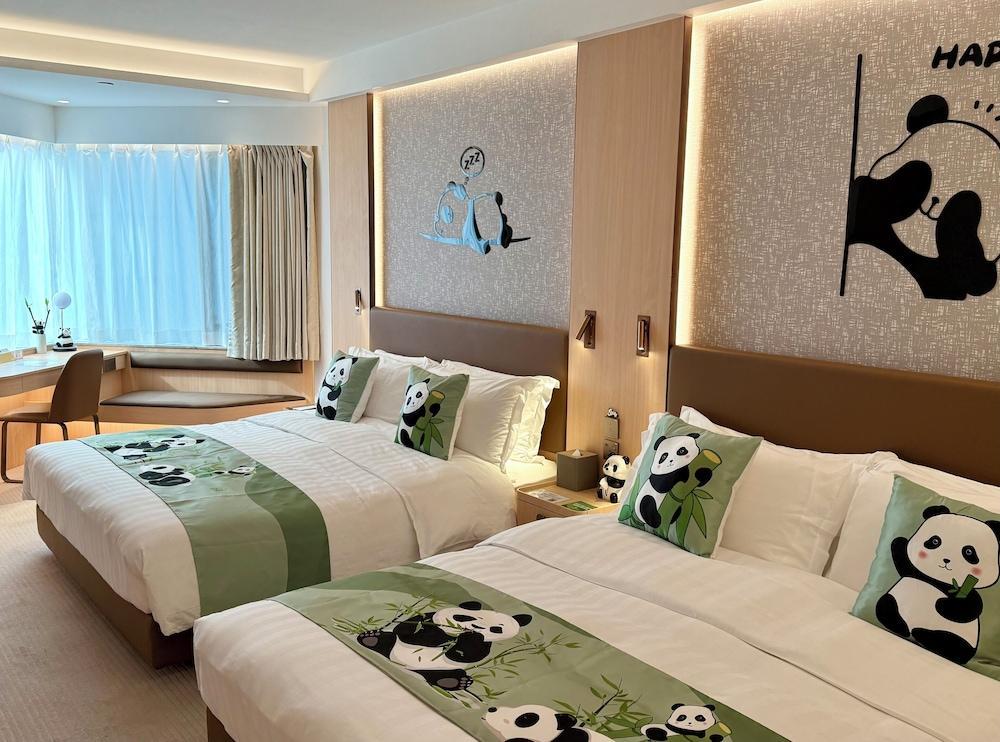The Kimberley Hotel Room Type - Newly Renovated Panda Theme Family Room with Two Queen Bed The Kimberley Hotel Room Type - Newly Renovated Panda Theme Family Room with Two Queen Bed