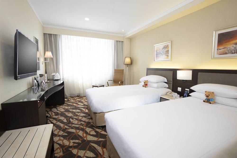 Metropark Hotel Kowloon Room Type - Deluxe Twin Room