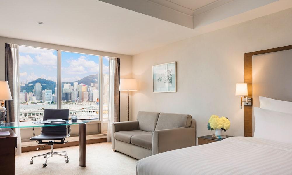 Royal Pacific Hotel Room Type - Deluxe Harbour View Room