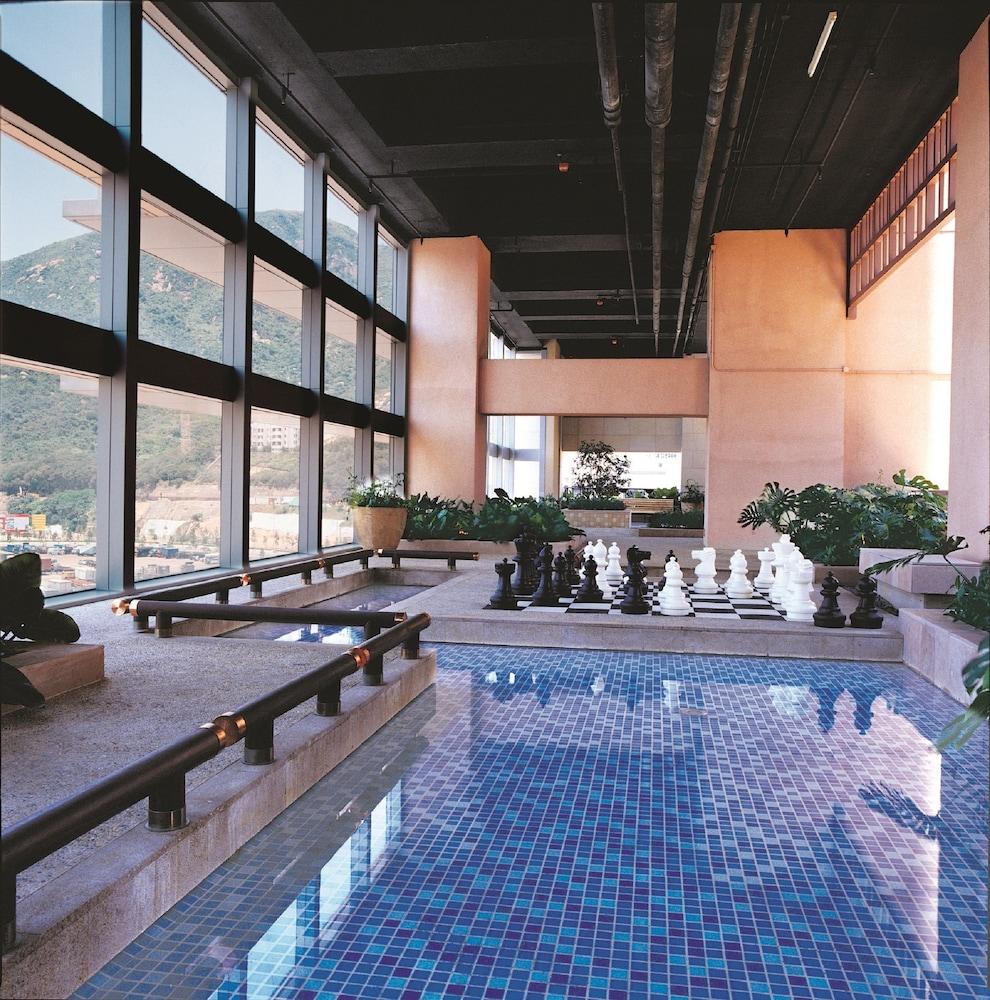 Rambler Oasis Hotel - Tap to explore photos