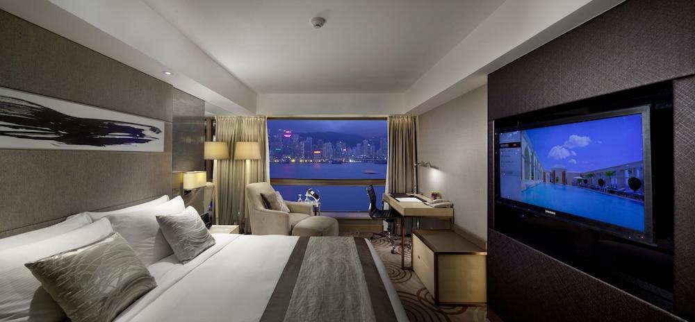 The Royal Garden Room Type - Crown Premier Room