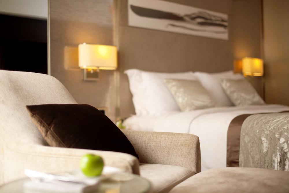 The Royal Garden Room Type - Deluxe Room, City View