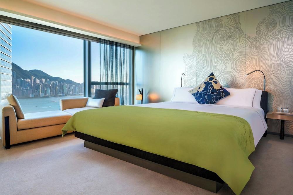 W Hong Kong by Marriott Room Type - Spectacular Room, Room, 1 King Bed, Harbor View