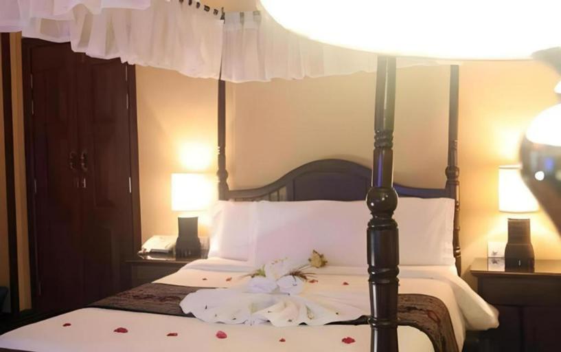 Anggun Boutique Hotel - Tap to explore photos
