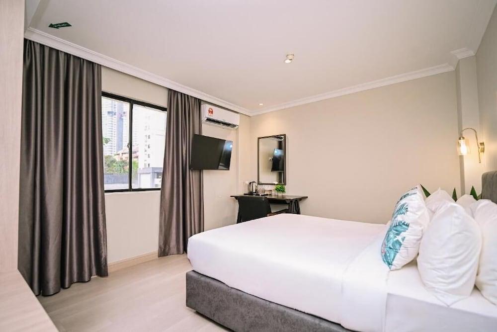 Kingston Hotel 6 Changkat Bukit Bintang Room Type - Deluxe Queen Room