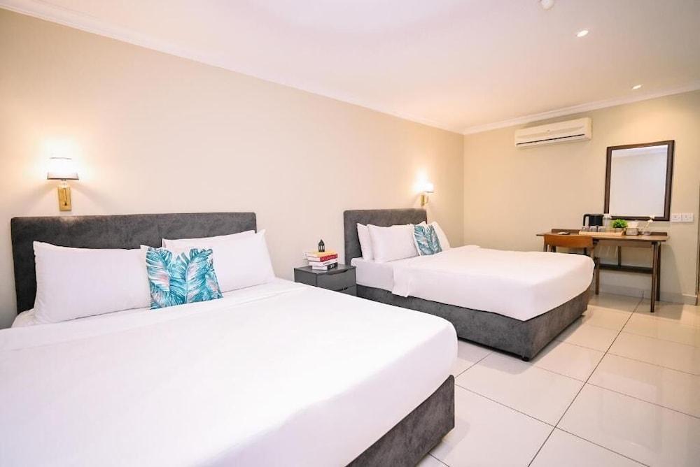 Kingston Hotel 6 Changkat Bukit Bintang Room Type - Superior Quadruple Room