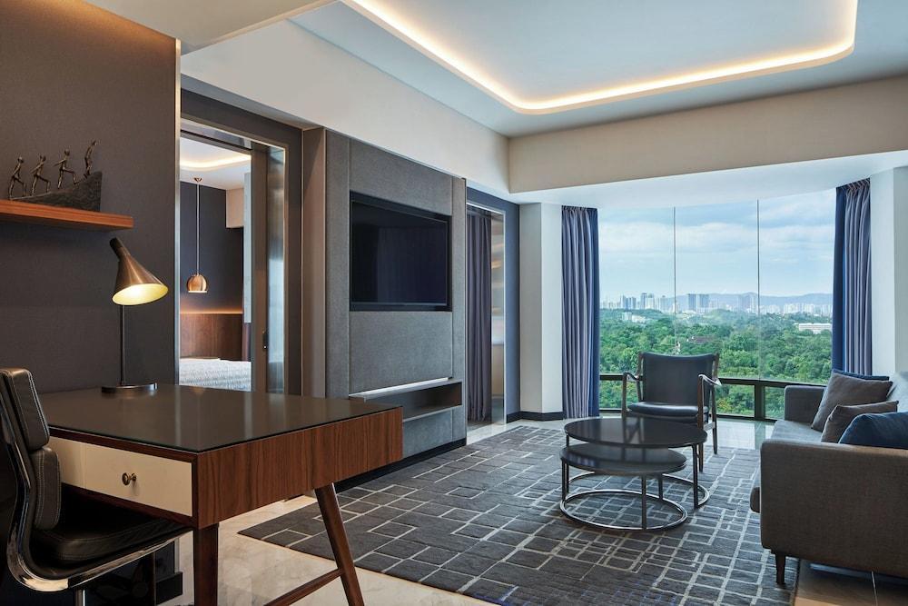 Le Meridien Kuala Lumpur Room Type - Suite, 1 Bedroom, Non Smoking