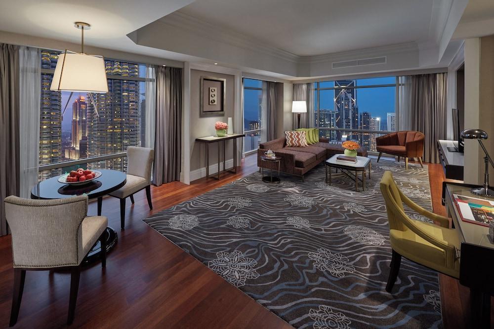 Mandarin Oriental, Kuala Lumpur Room Type - Suite (Twin Towers View, King) Mandarin Oriental, Kuala Lumpur Room Type - Suite (Twin Towers View, King)