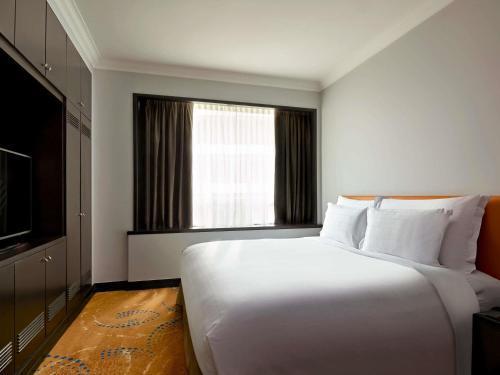 Pullman Kuala Lumpur City Centre Hotel and Residences Room Type - One-Bedroom Deluxe Apartment Pullman Kuala Lumpur City Centre Hotel and Residences Room Type - One-Bedroom Deluxe Apartment