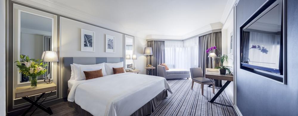 Grand Millennium Kuala Lumpur Room Type - Club Room with One King Bed