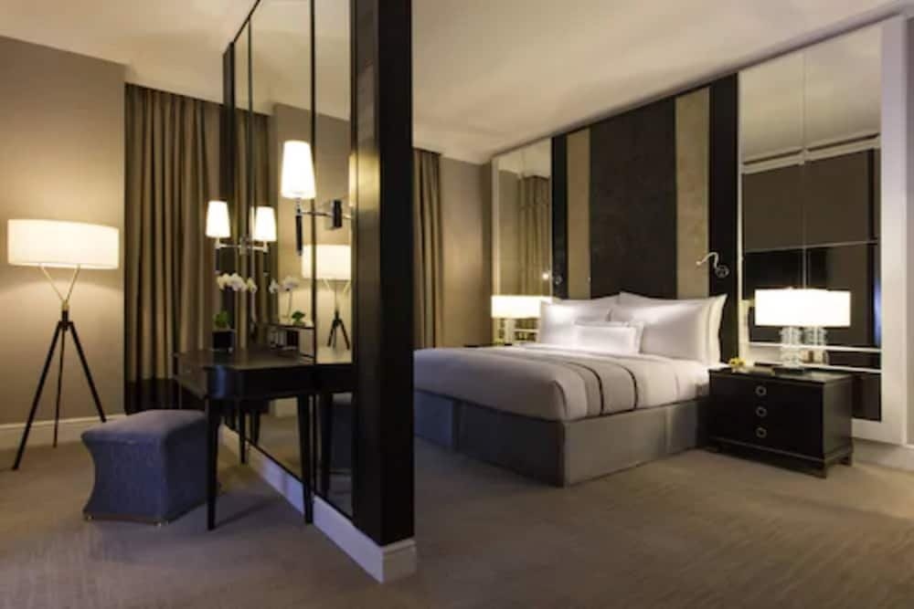The Ritz-Carlton, Kuala Lumpur - Tap to explore photos