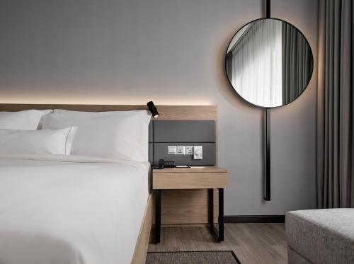 AC Hotel Kuala Lumpur by Marriott - Tap to explore photos