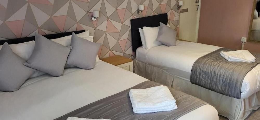 Parkwood at Marble Arch Room Type - Double Room, Ensuite (With-Extra-Bed)