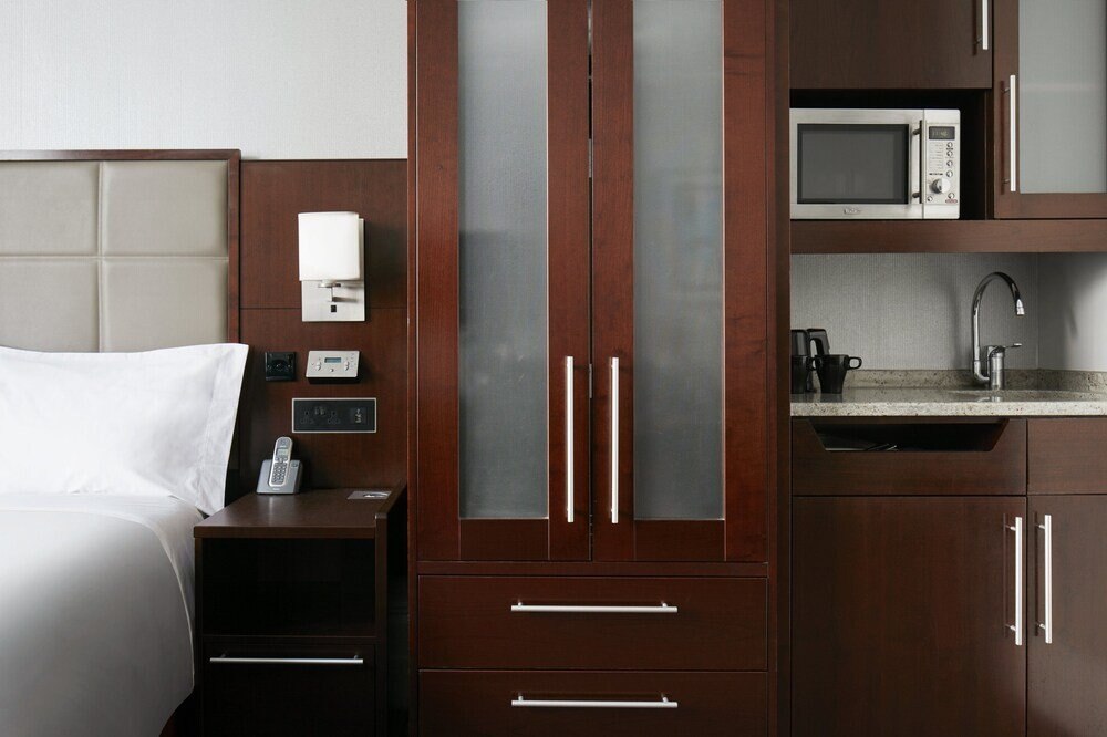 The Grand at Trafalgar Square Room Type - Suite, Kitchenette (One Room)