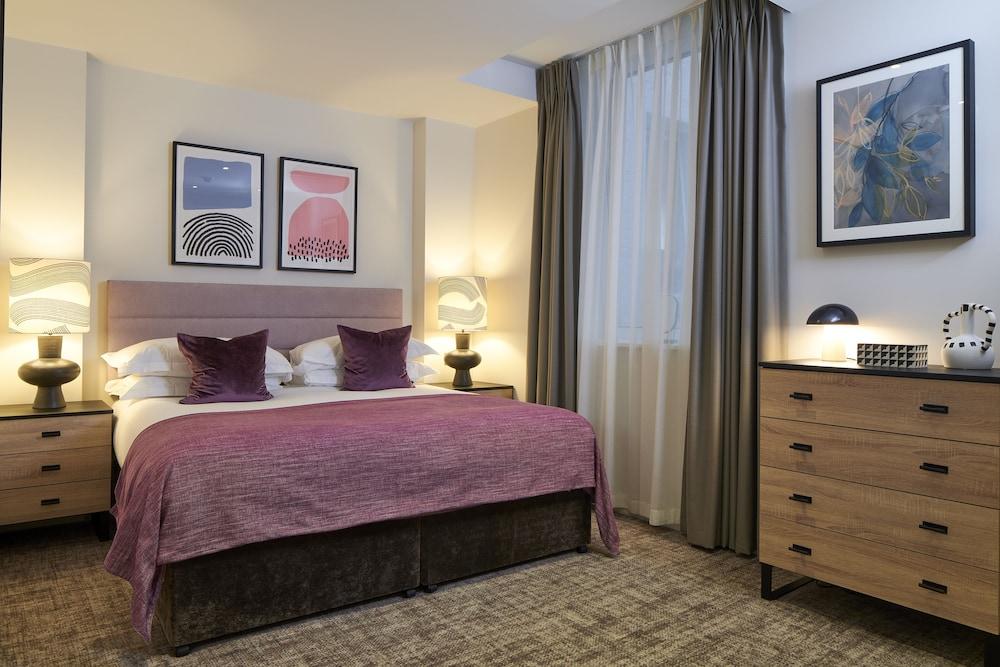 Cheval Harrington Court Room Type - Luxury One Bedroom Apartment with Sofa Bed