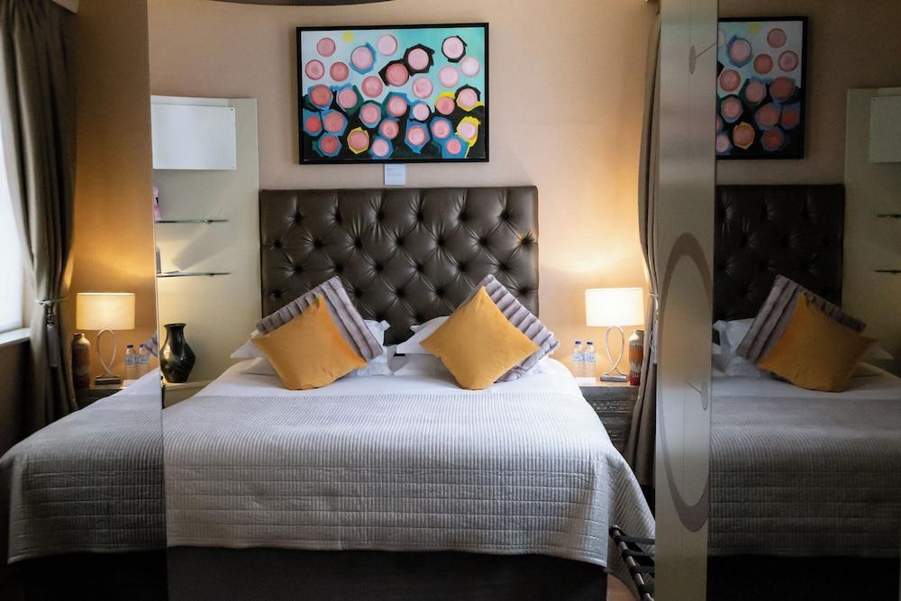 Karma Sanctum Soho Room Type - Deluxe Suite
