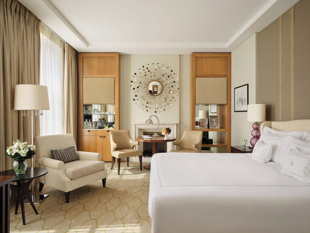 Corinthia London Room Type - Executive Room, 1 King Bed
