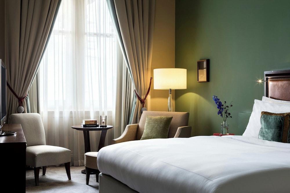St. Pancras Renaissance Hotel London by Marriott Room Type - Suite, 2 Bedrooms