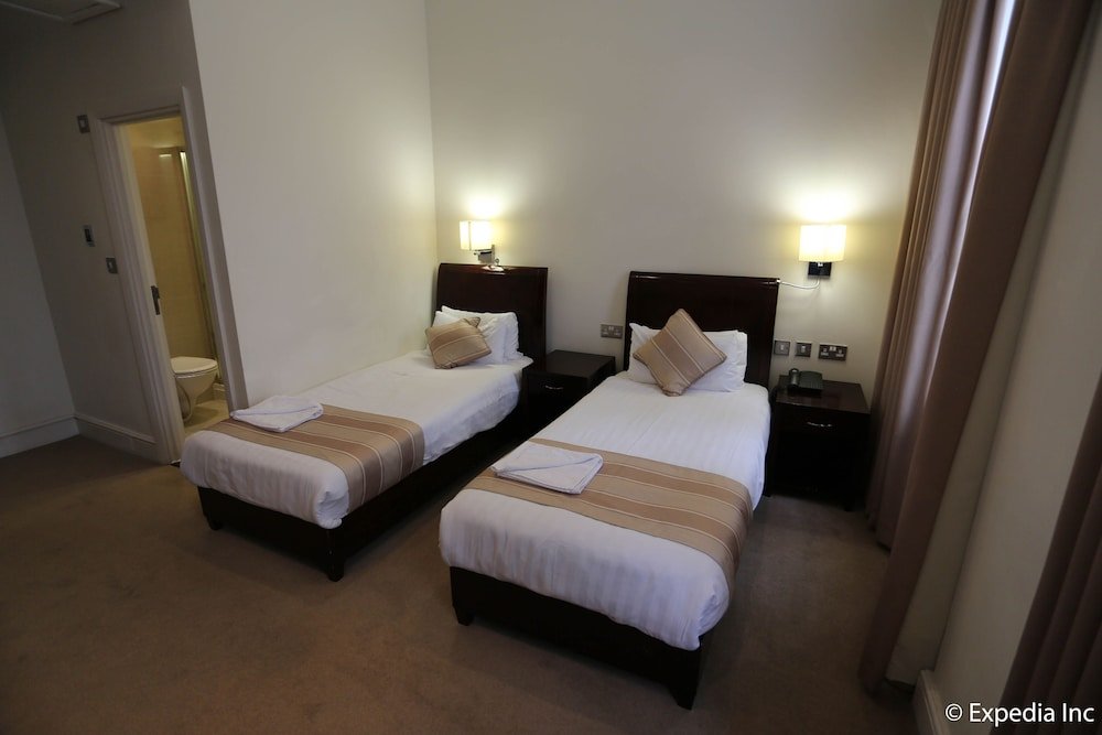The Villa Kensington Hotel London - Tap to explore photos