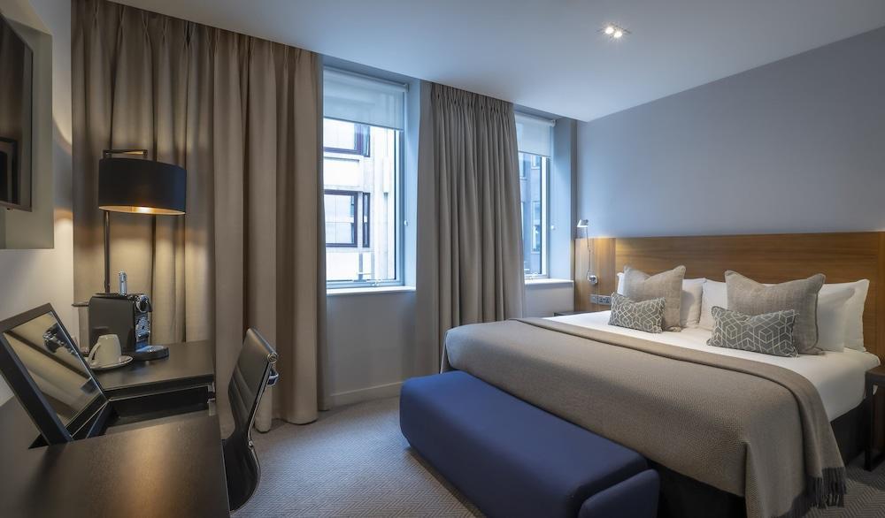 Clayton Hotel London Wall Room Type - City King Room
