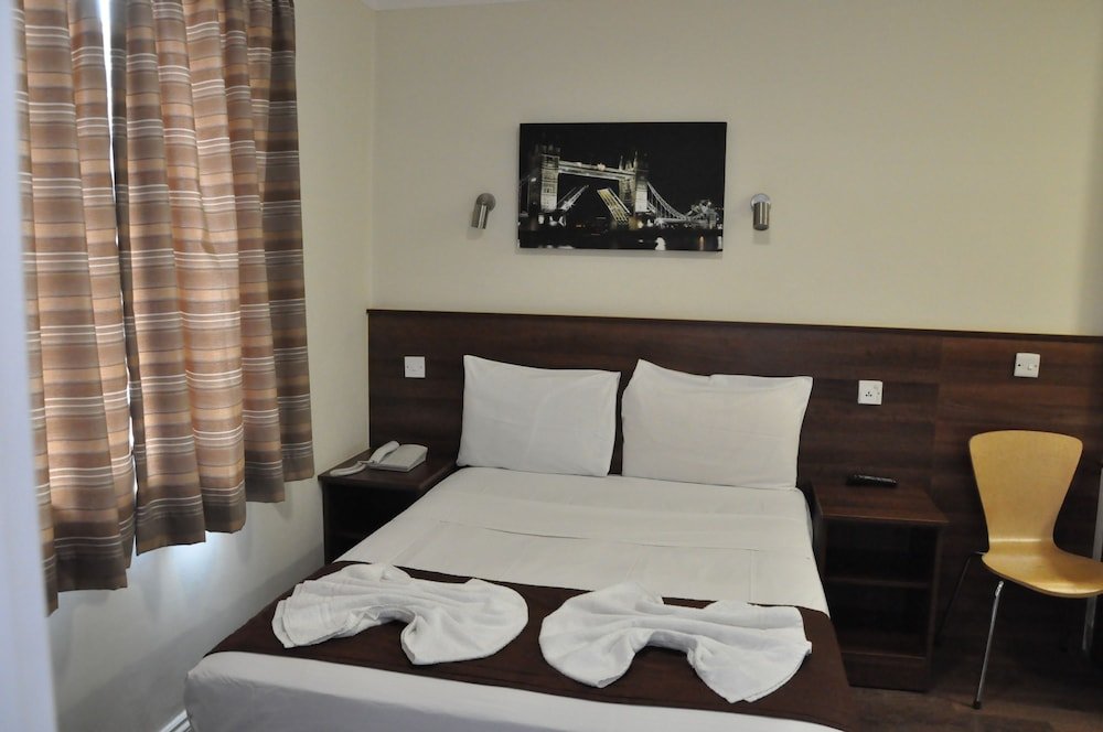 Ascot Hyde Park Hotel Room Type - Standard Double Room