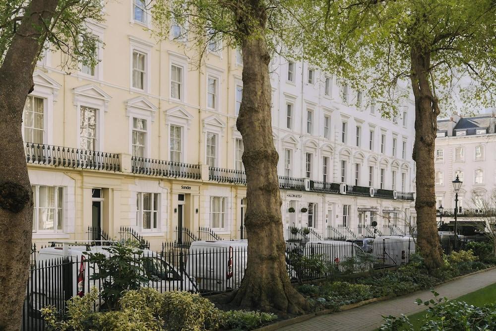 The Voyage Hotel Paddington, Sonder by Marriott Bonvoy - Tap to explore photos