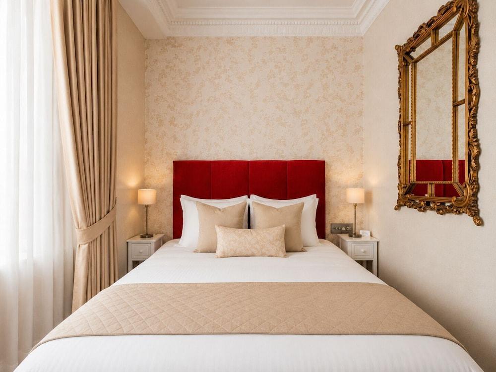 Ashburn Hotel Room Type - Double Room, 1 Queen Bed
