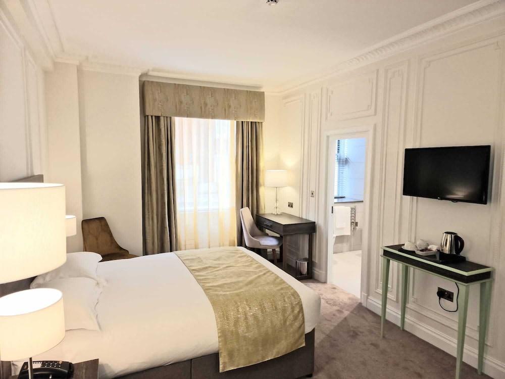Astor Court Hotel Room Type - Standard Double Room