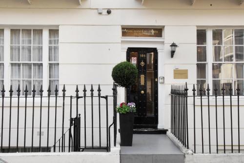 Astors Belgravia - Tap to explore photos