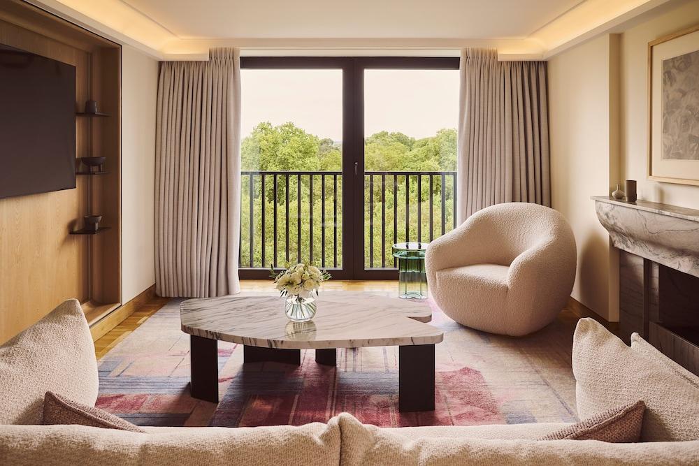 The Berkeley, Maybourne Room Type - Park Suite
