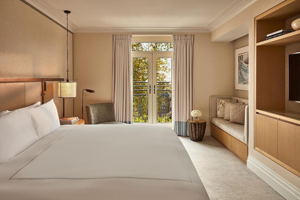 The Berkeley, Maybourne Room Type - Deluxe Room