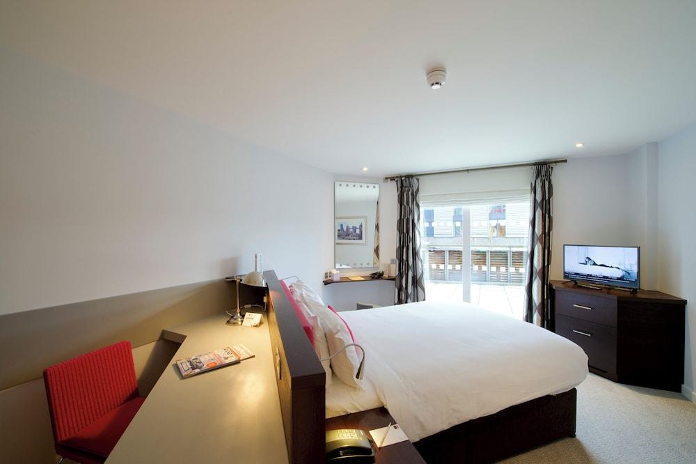 The Bermondsey Square Hotel Room Type - Double Room (with terrace)