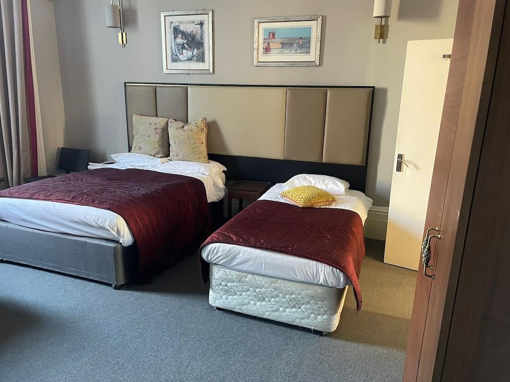 Blue Bells Room Type - Triple Room