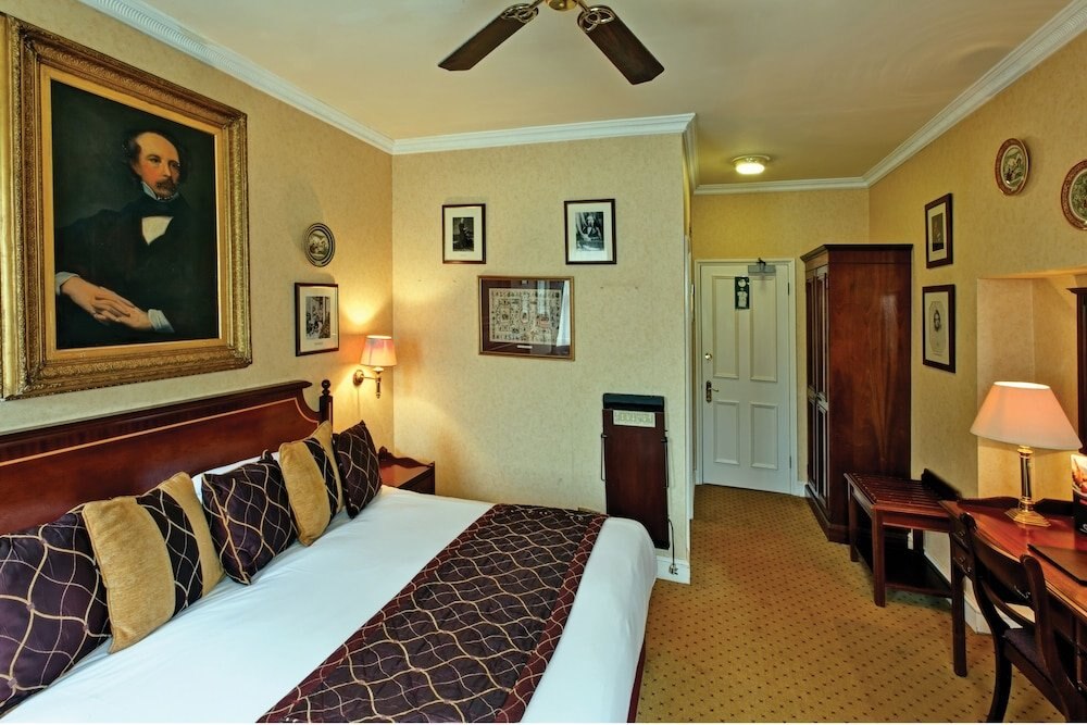 Grange Blooms Hotel - Tap to explore photos