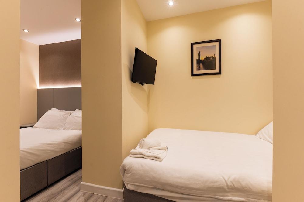 Belmont Hotel Room Type - Luxury Triple Room, Ensuite