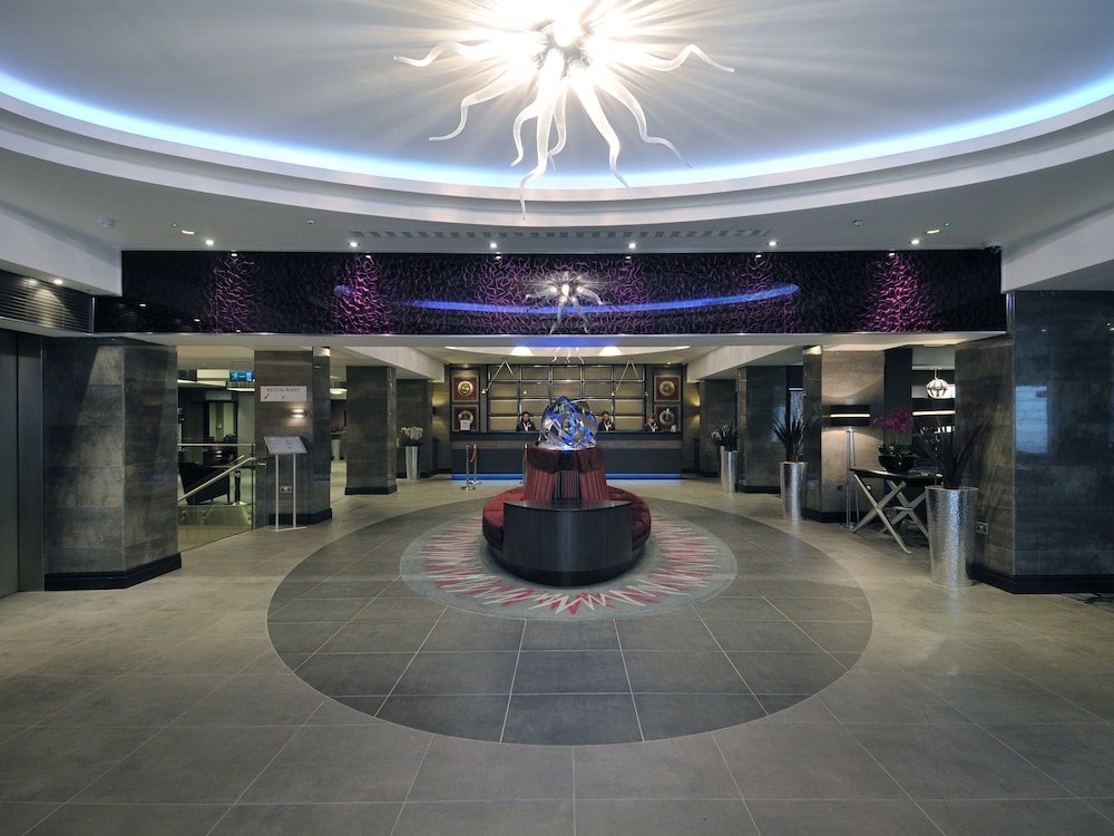 DoubleTree by Hilton London West End - Tap to explore photos