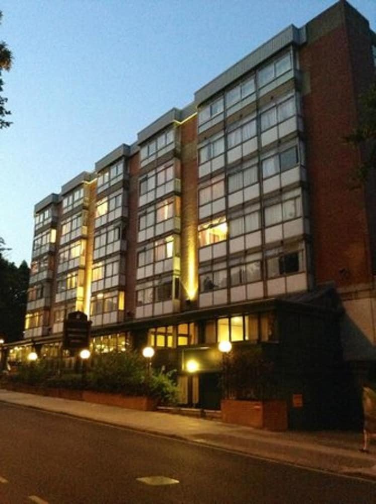 Britannia Hampstead Hotel - Tap to explore photos