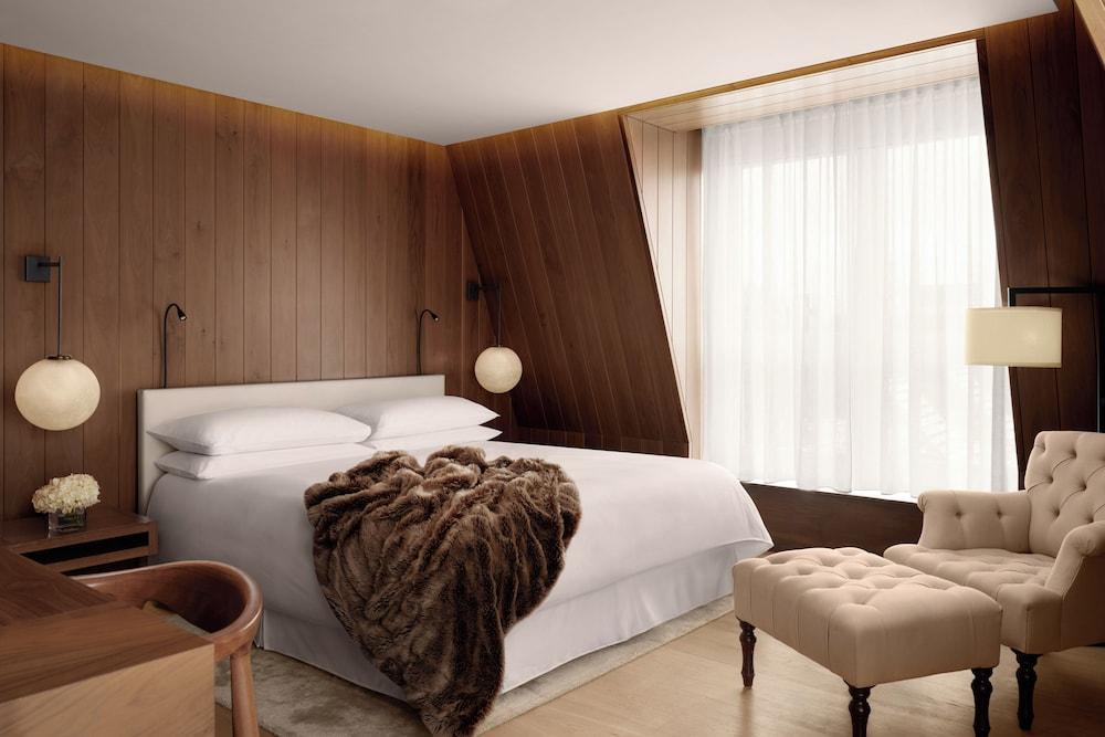 The London EDITION by Marriott Room Type - Suite, 1 King Bed, Terrace