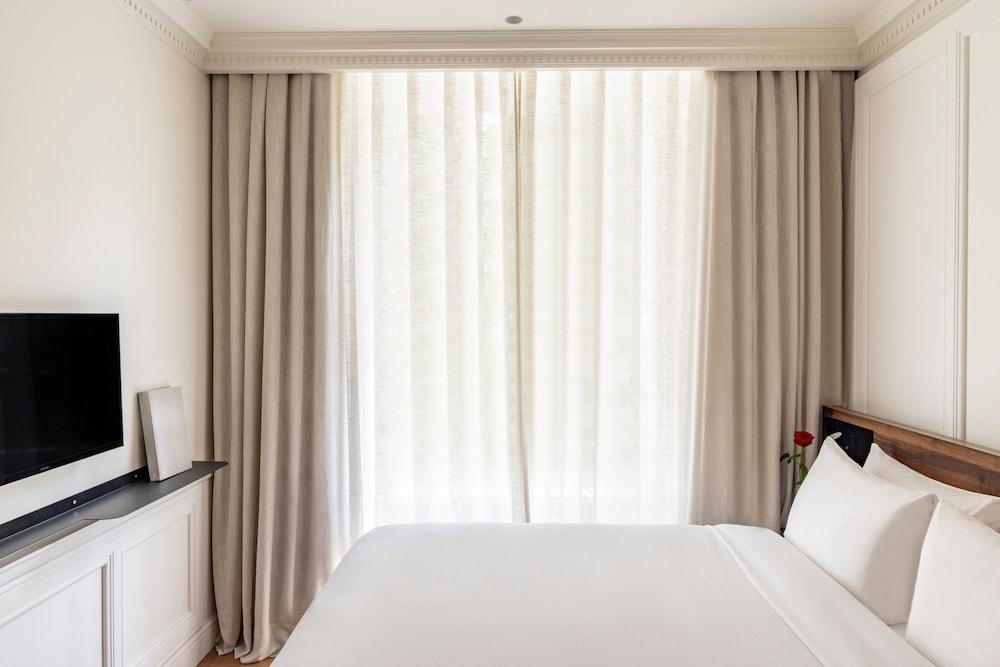 The Caesar Hotel Room Type - City Double Room